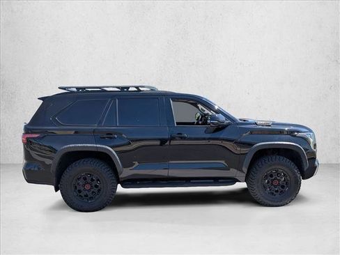 Used 2023 Toyota Sequoia TRD Pro AWD/4WD image 4