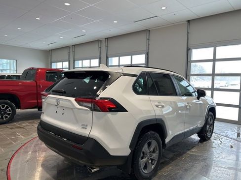 New 2025 Toyota RAV4 XLE image 7