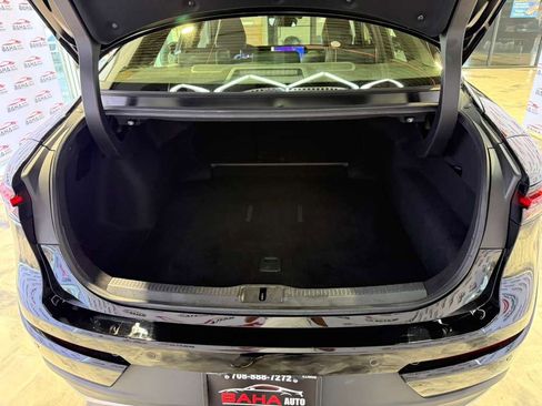 Used 2024 Toyota Crown Limited image 40