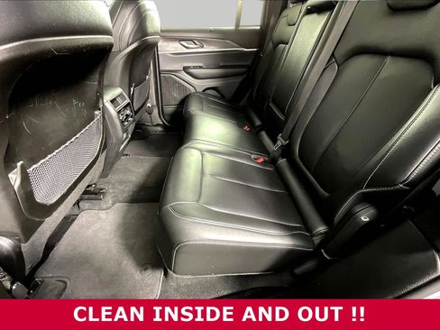 Used 2025 Jeep Grand Cherokee Limited w/ Luxury Tech Group II AWD/4WD image 20