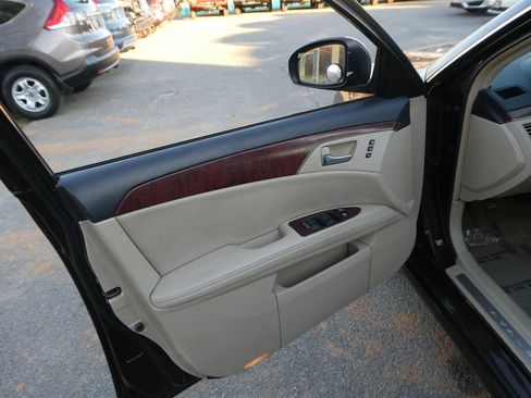 Used 2011 Toyota Avalon Limited image 13