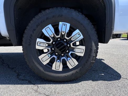 New 2026 GMC Sierra 2500 Denali w/ Denali Reserve Package AWD/4WD image 42