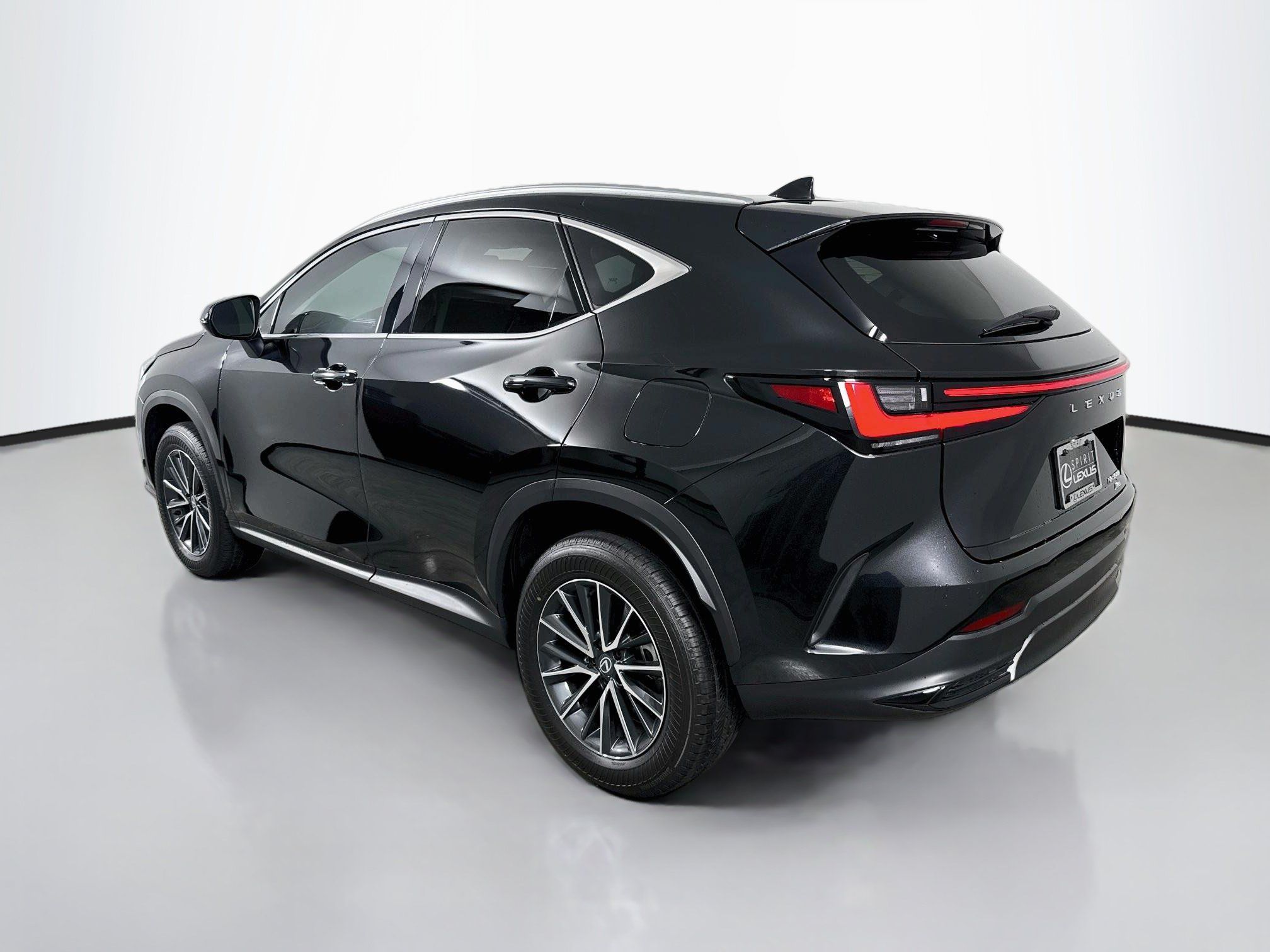 Used 2026 Lexus NX 350h AWD w/ Cold Area Package image 5