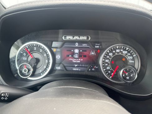 Used 2025 RAM 1500 Laramie AWD/4WD image 22