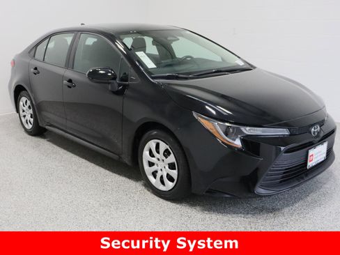 Certified 2024 Toyota Corolla LE image 4