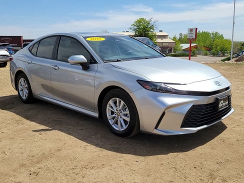 Used 2025 Toyota Camry LE w/ Convenience Package FWD image 7