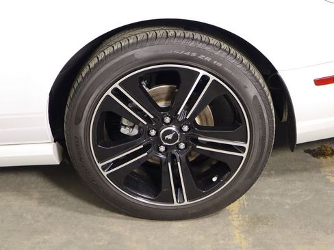 Used 2014 Ford Mustang GT Premium w/ Electronics Package RWD image 43