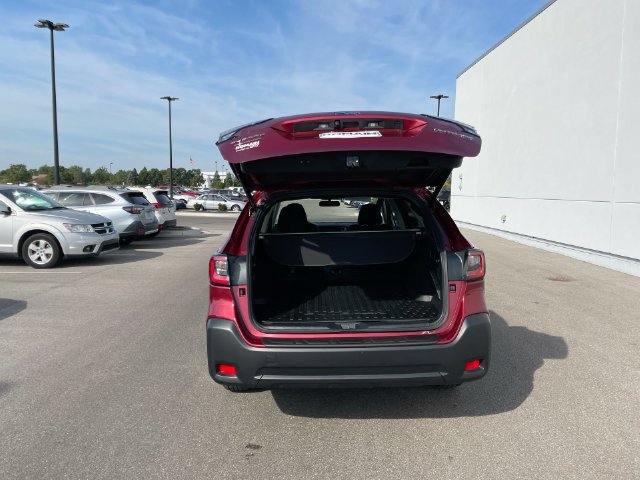 Certified 2025 Subaru Outback Premium AWD/4WD image 18
