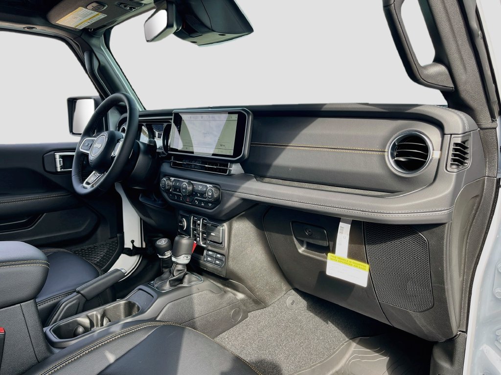 New 2026 Jeep Wrangler Unlimited Sahara AWD/4WD image 28