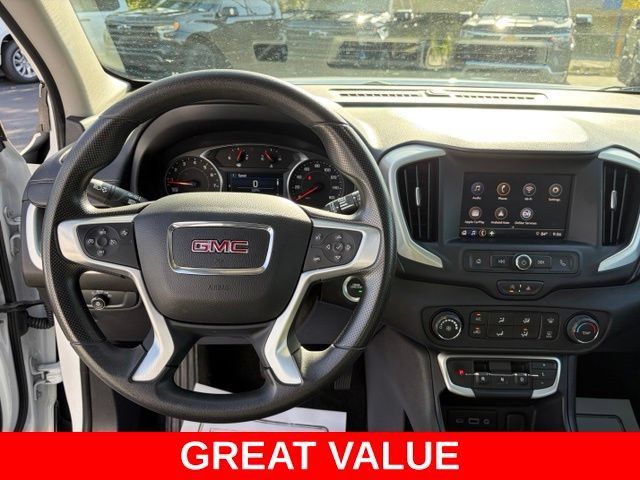 Used 2024 GMC Terrain SLE AWD/4WD image 17
