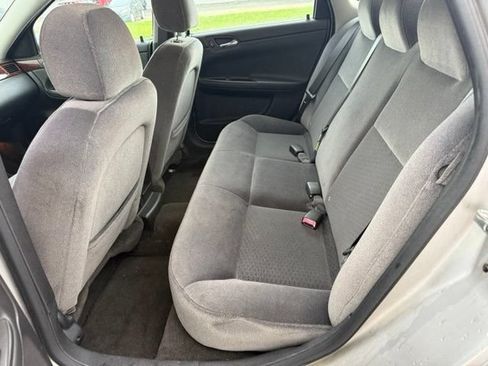 Used 2006 Chevrolet Impala LT FWD image 14