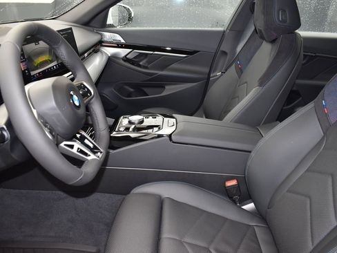 New 2026 BMW 530i 530i w/ M Sport Package image 13