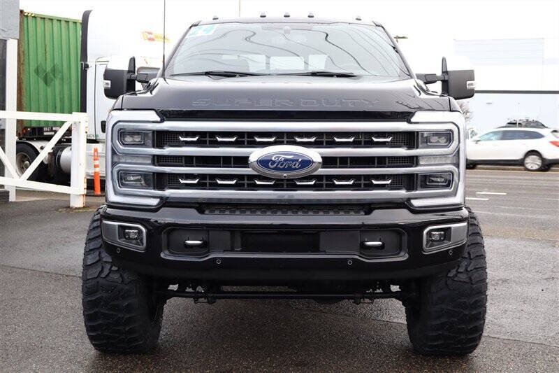 Used 2024 Ford F350 Platinum w/ Tremor Off-Road Package AWD/4WD image 8