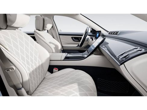 New 2025 Mercedes-Benz S 580 4MATIC Sedan image 4