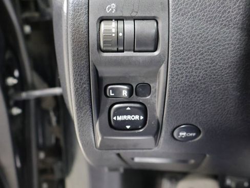 Used 2013 Subaru Forester 2.5X Premium w/ All-Weather Plus Pkg AWD/4WD image 30