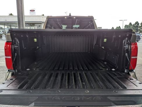 Used 2025 Toyota Tacoma TRD Off-Road image 30