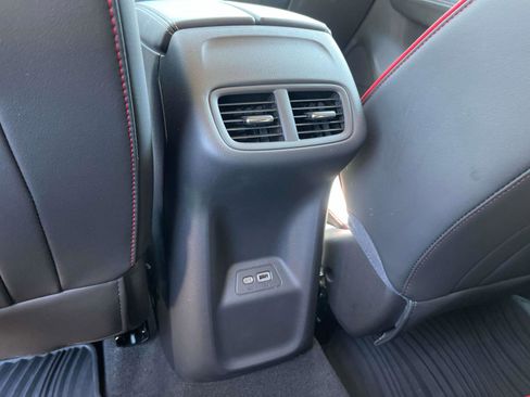 Certified 2022 Buick Envision Essence w/ Sport Touring Package FWD image 27