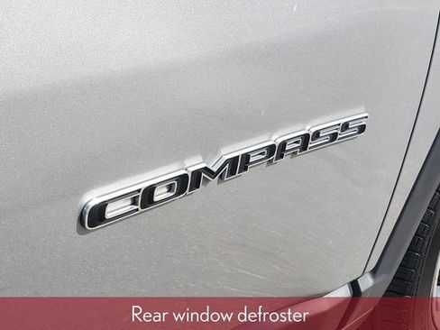 Used 2022 Jeep Compass Limited AWD/4WD image 7