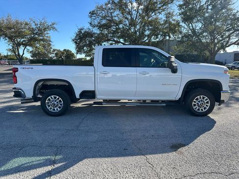 Used 2025 Chevrolet Silverado 2500 LT w/ Convenience Package image 6