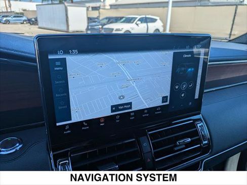 Used 2024 Lincoln Navigator Reserve AWD/4WD image 18