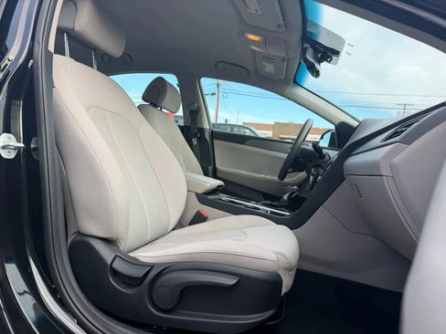 Used 2016 Hyundai Sonata SE image 15