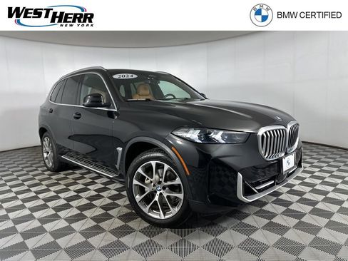 Certified 2024 BMW X5 xDrive40i w/ Parking Assistance Package AWD/4WD image 1