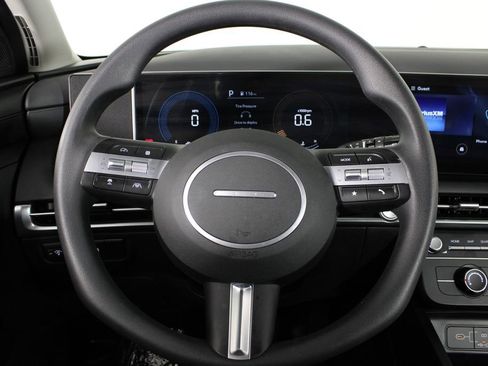 Certified 2026 Hyundai Tucson SE FWD image 25