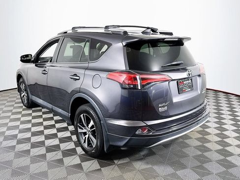 Used 2016 Toyota RAV4 XLE AWD/4WD image 5