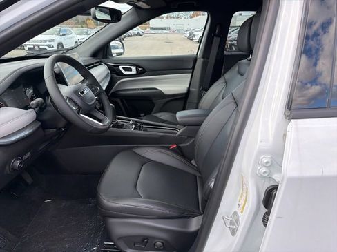 New 2026 Jeep Compass Limited image 8