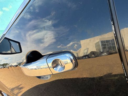 Used 2017 GMC Acadia Limited SLT FWD image 19