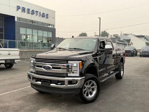 Used 2019 Ford F250 Lariat w/ Lariat Ultimate Package AWD/4WD image 1