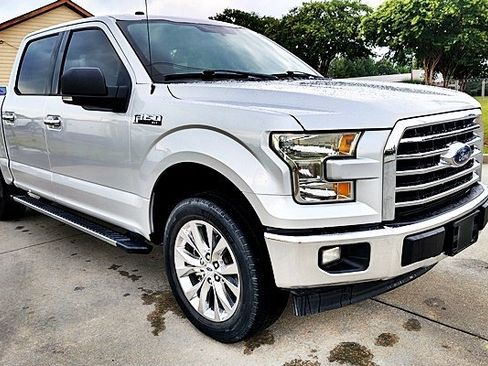 Used 2017 Ford F150 XLT w/ Equipment Group 302A Luxury RWD image 11