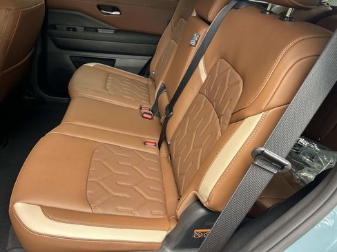 New 2026 Nissan Pathfinder Platinum w/ Cargo Package AWD/4WD image 21