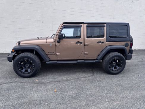 Used 2015 Jeep Wrangler Unlimited Sport w/ Quick Order Package 24S image 2