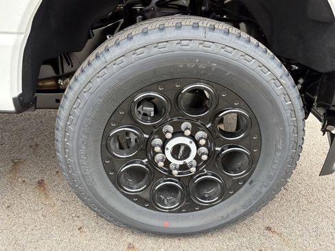 New 2026 Ford F350 Lariat w/ Black Appearance Package image 16