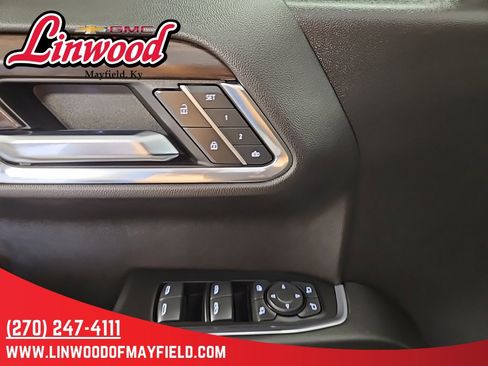 Used 2024 GMC Sierra 1500 SLT w/ X31 Off-Road Package image 18