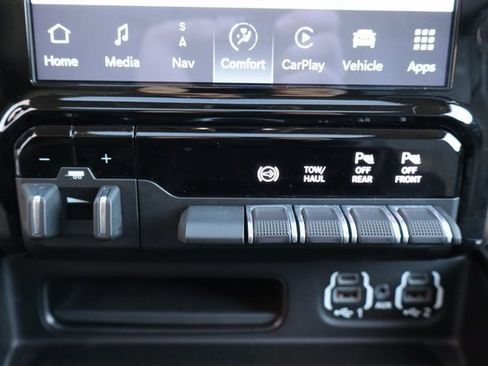 Used 2022 RAM 3500 Laramie image 27