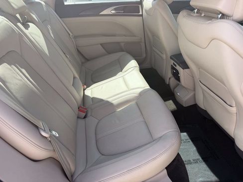 Used 2017 Lincoln MKZ Reserve w/ Climate Package FWD image 19