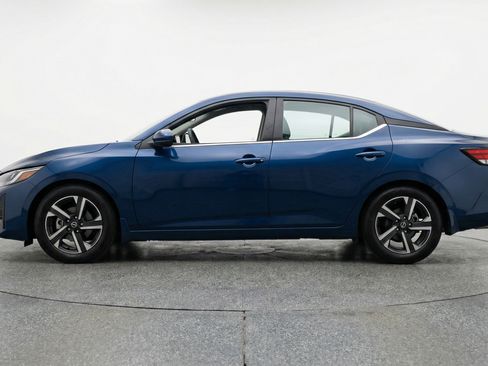 Used 2025 Nissan Sentra SV image 5