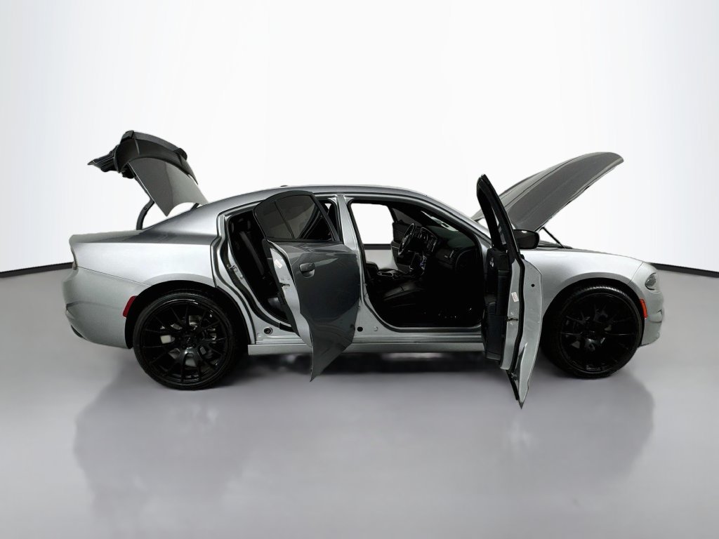 Used 2016 Dodge Charger SXT w/ AWD Plus Group image 28
