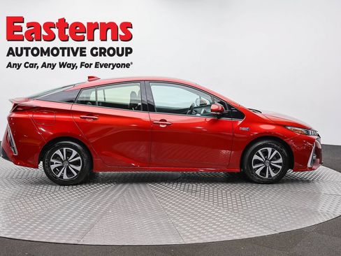 Used 2018 Toyota Prius Prime Advanced FWD image 4
