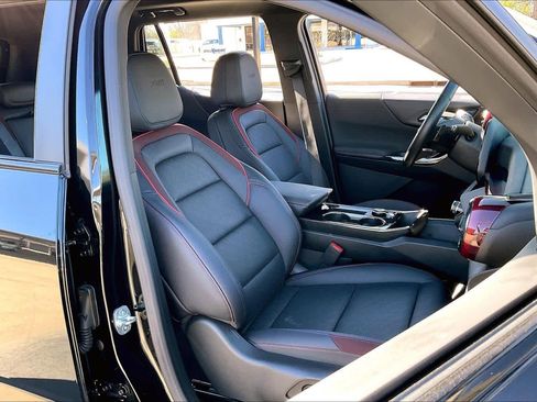 Used 2025 Chevrolet Equinox RS w/ Safety and Technology Package image 8