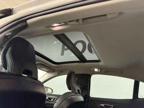 Used 2020 Volvo S60 T5 Momentum w/ Protection Package Premier image 18