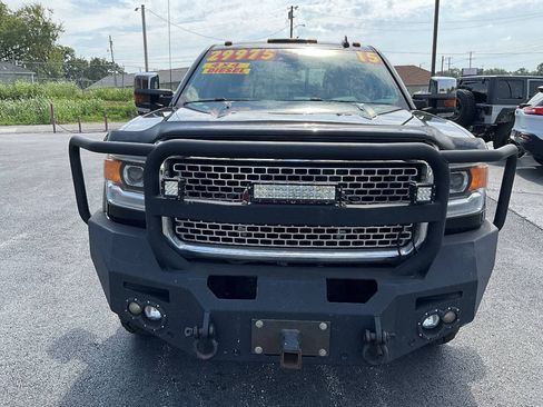 Used 2015 GMC Sierra 3500 Denali w/ Duramax Plus Package AWD/4WD image 9