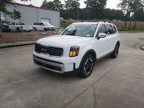 Used 2024 Kia Telluride S w/ S Sunroof Package FWD image 27