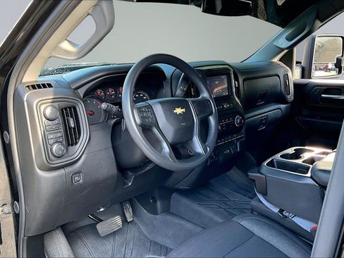 Used 2024 Chevrolet Silverado 2500 Custom w/ Custom Value Package AWD/4WD image 15