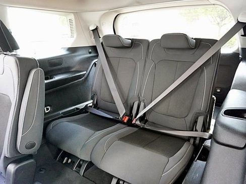 Certified 2023 Jeep Grand Cherokee L Laredo RWD image 18