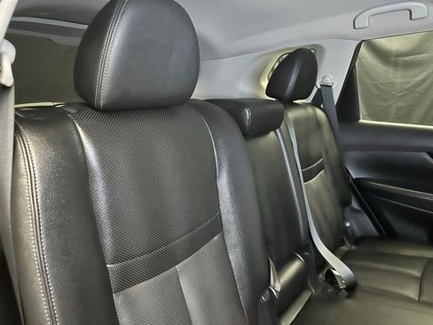 Used 2020 Nissan Rogue SL AWD/4WD image 18