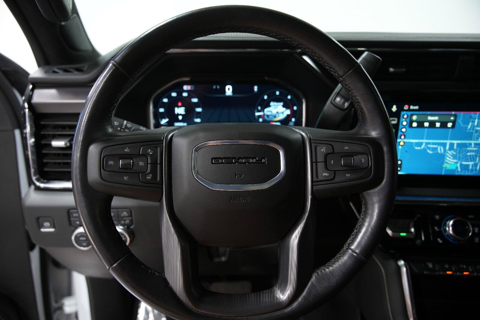 Used 2024 GMC Sierra 2500 Denali Ultimate AWD/4WD image 50