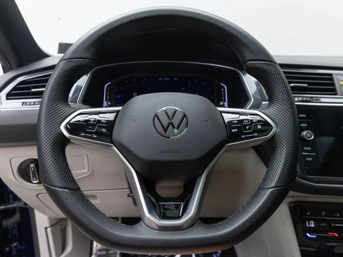 Used 2023 Volkswagen Tiguan SEL R-Line AWD/4WD image 17